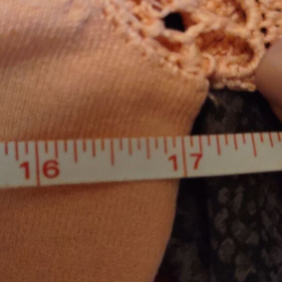 Style & Co Women's size S‎ pastel peach top crochet sleeves studded neckline - Picture 8 of 8